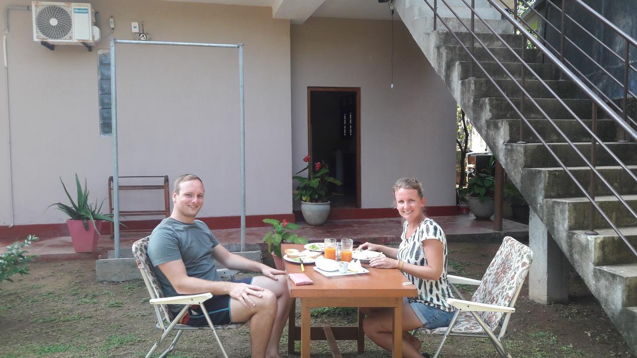 The Citadel Guest House Hikkaduwa Exteriör bild