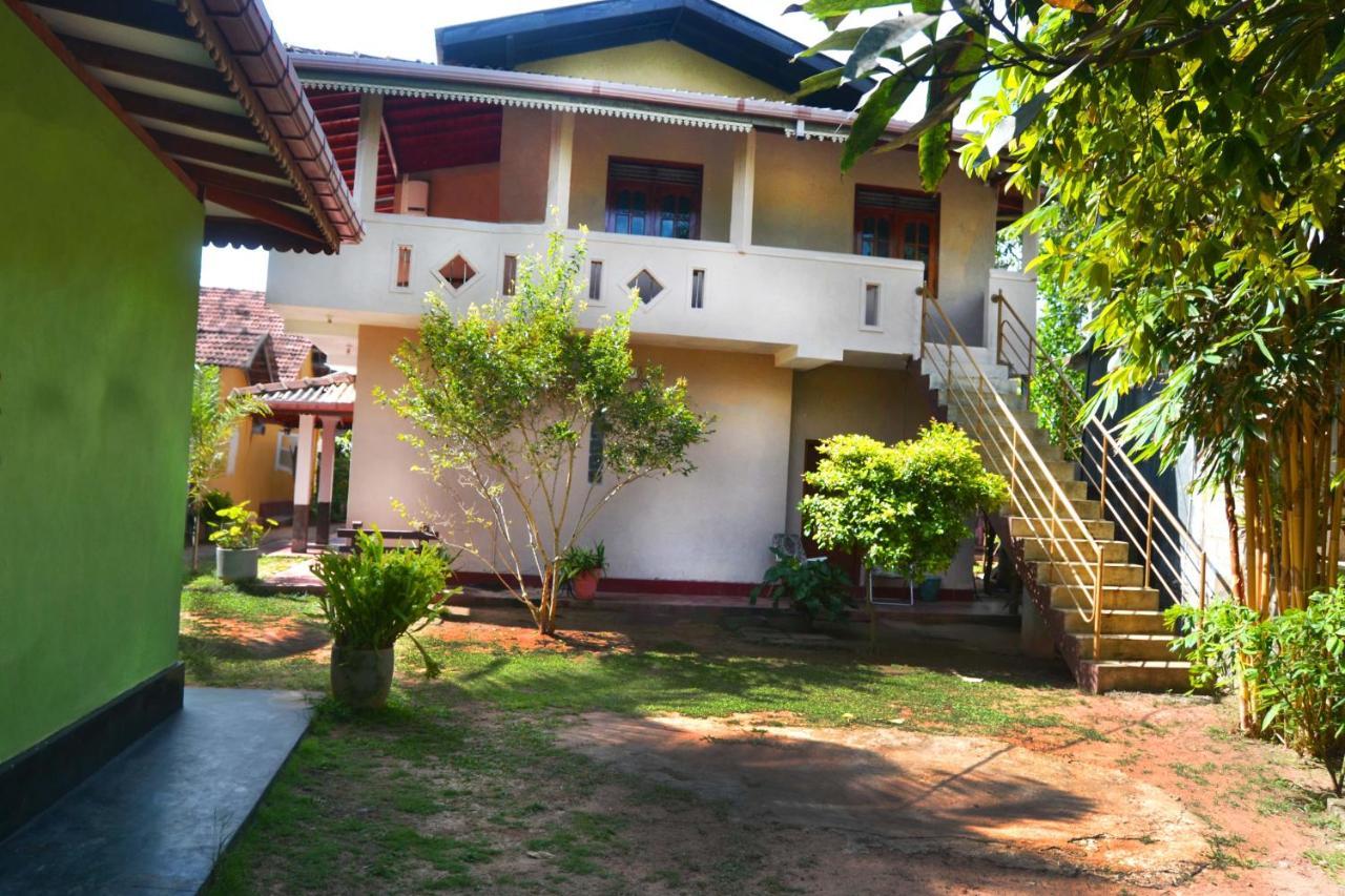 The Citadel Guest House Hikkaduwa Exteriör bild
